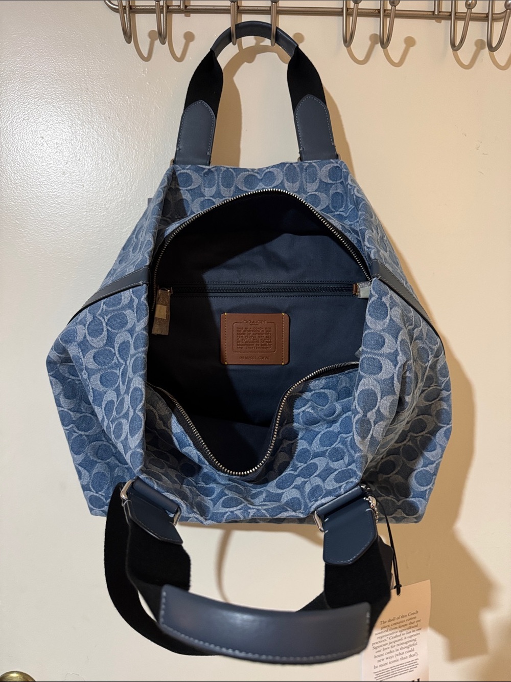 Blue Logo-Pattern Tote Bag - Designer Style - Picture 5 of 8